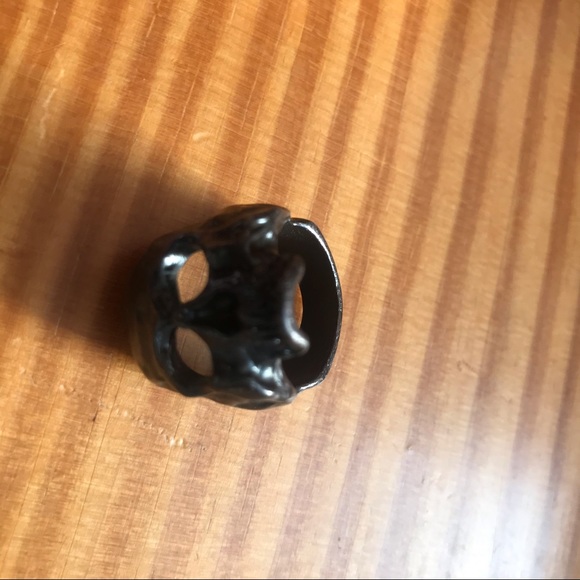 Skull ring - Picture 6 of 7